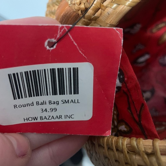 Small Round Straw Weave Bag - Picture 3 of 5